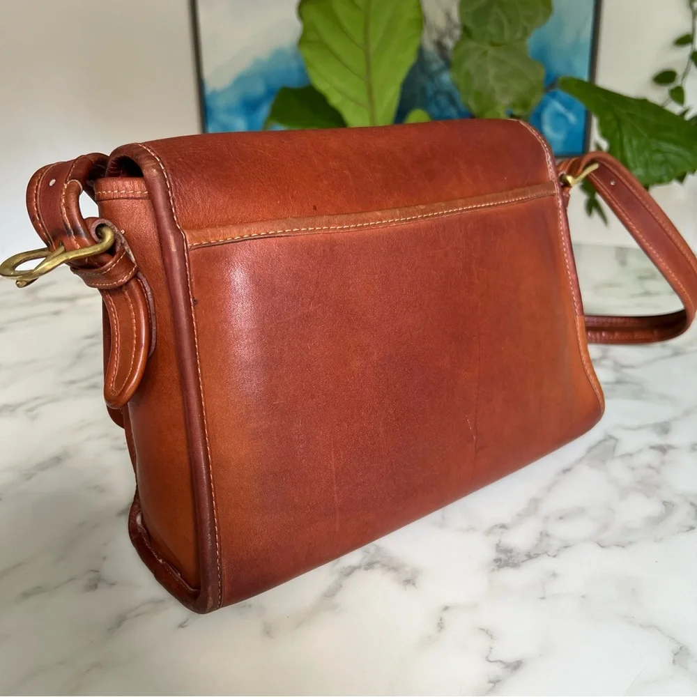 Coach Vintage Spectator Shoulder Bag 9767 British Tan Leather Turnlock NYC USA - Picture 3 of 16